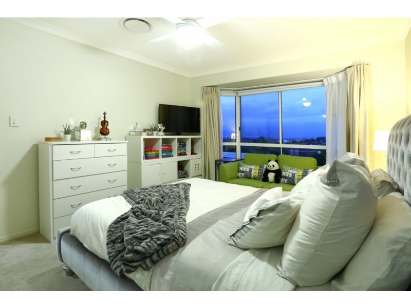 14 Parklane Place, Highland Park QLD 4211