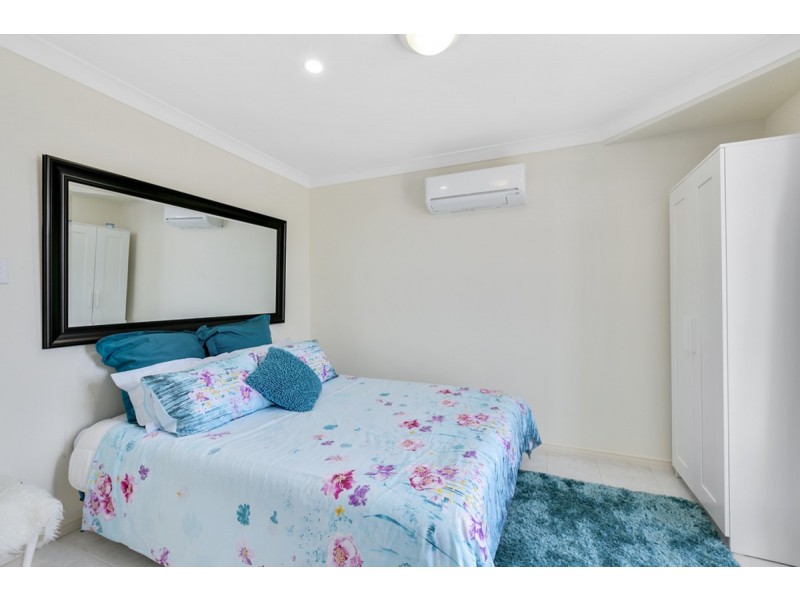 14 Parklane Place, Highland Park QLD 4211