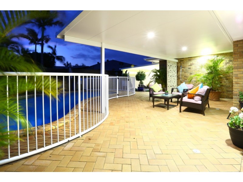 14 Parklane Place, Highland Park QLD 4211