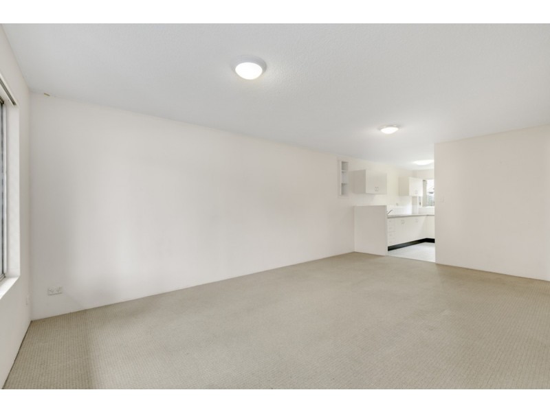 3/37 Burra Street, Surfers Paradise QLD 4217