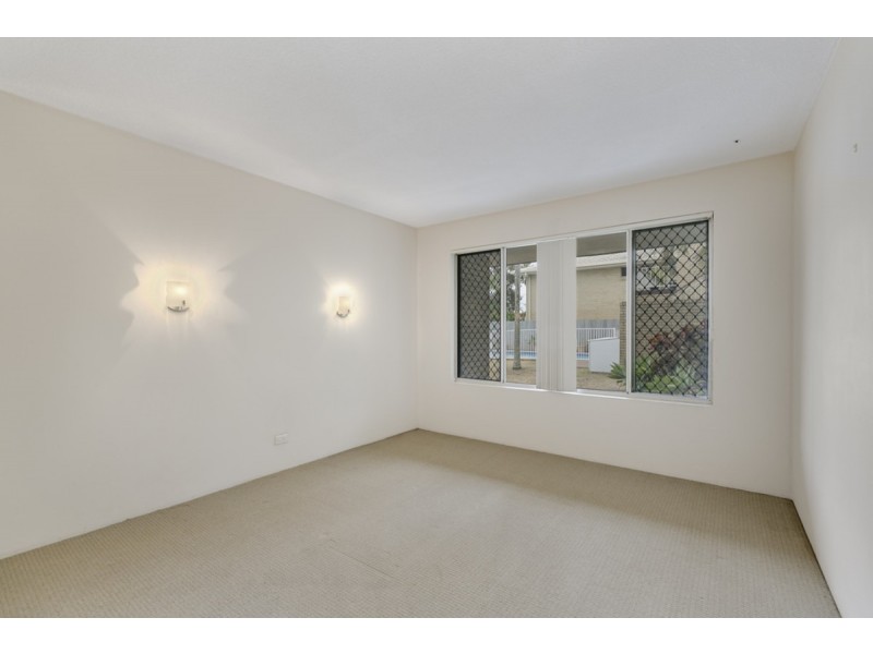 3/37 Burra Street, Surfers Paradise QLD 4217