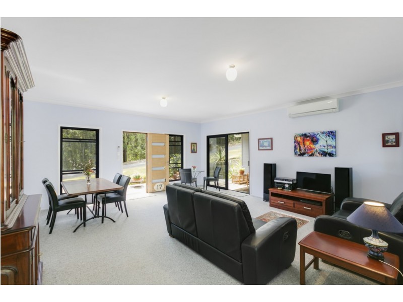 17 Kookaburra Drive, Gilston QLD 4211