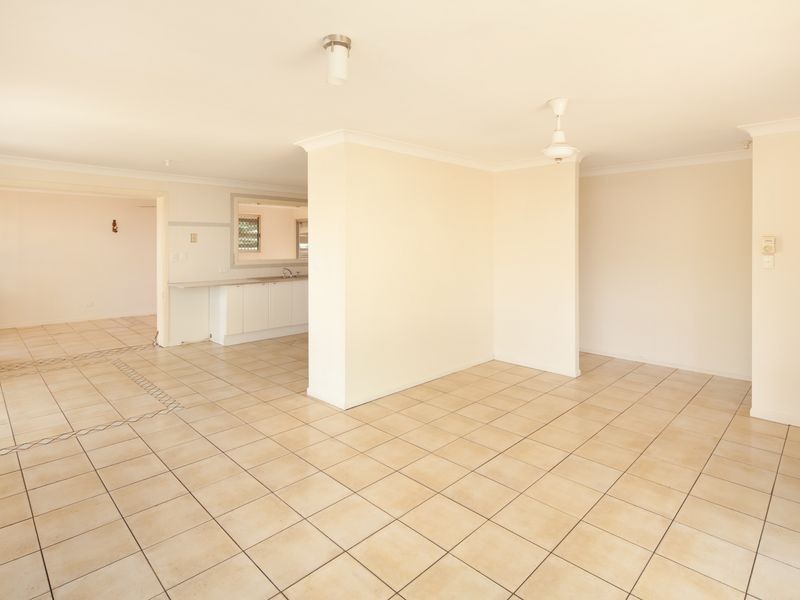 6 Wirraway Place, Worongary QLD 4213