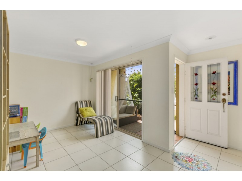18/152 Palm Meadows Drive, Carrara QLD 4211