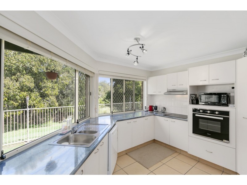10 Blue Lagoon Court, Nerang QLD 4211