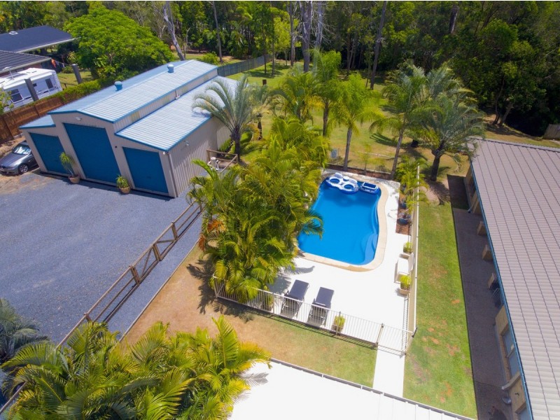 135 Castle Hill Drive, Gaven QLD 4211