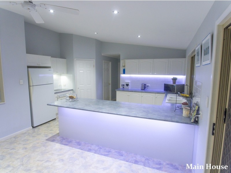 135 Castle Hill Drive, Gaven QLD 4211