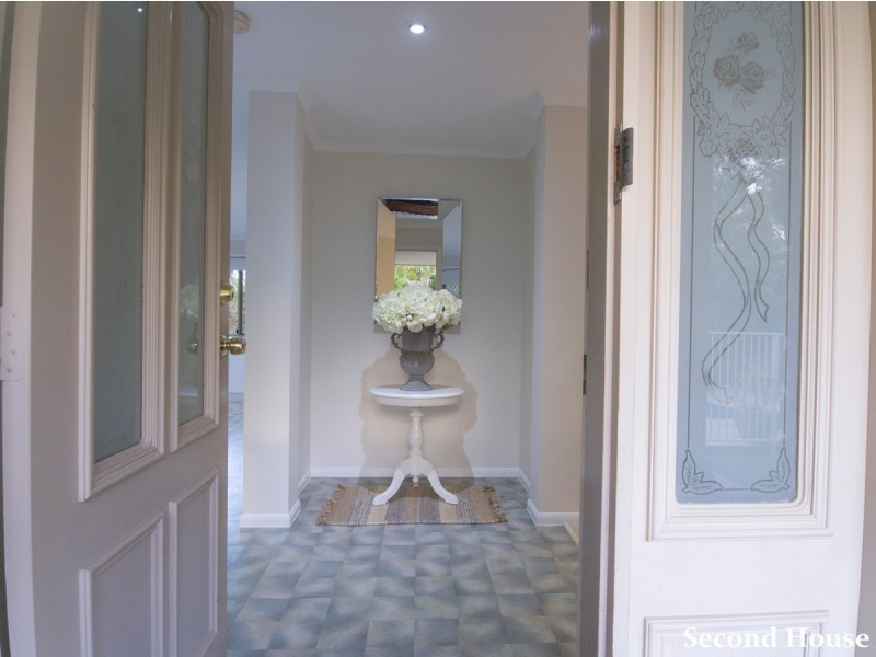 135 Castle Hill Drive, Gaven QLD 4211