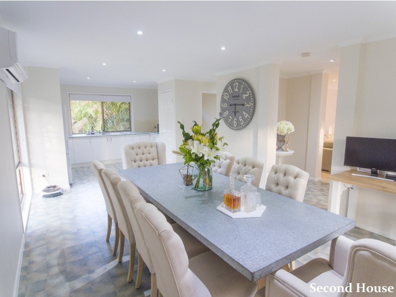 135 Castle Hill Drive, Gaven QLD 4211