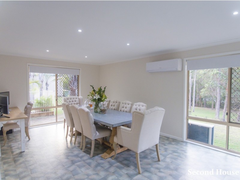 135 Castle Hill Drive, Gaven QLD 4211