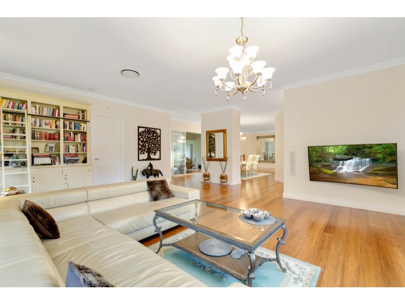 1 Carole Drive, Nerang QLD 4211