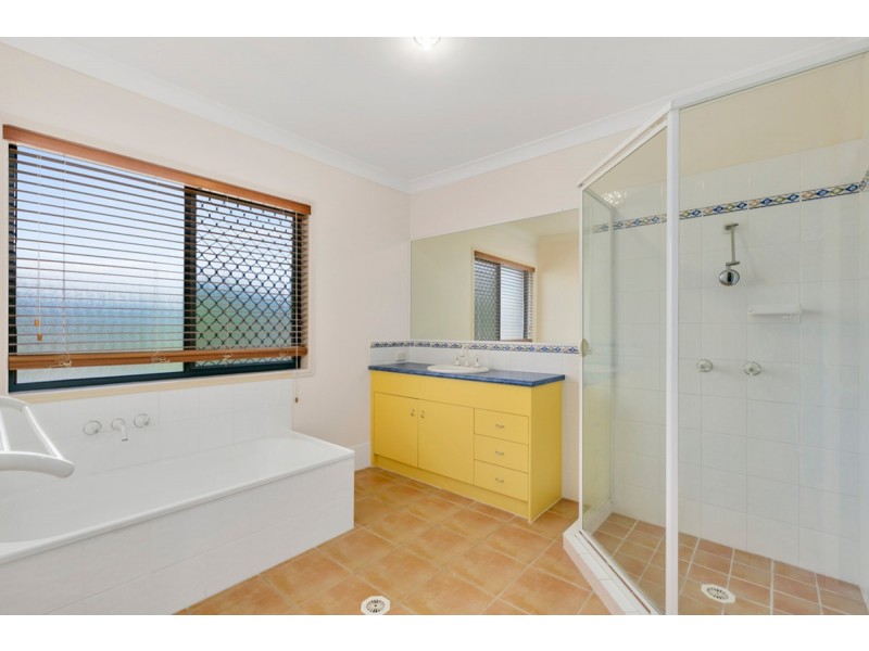 10 Ramada Place, Highland Park QLD 4211