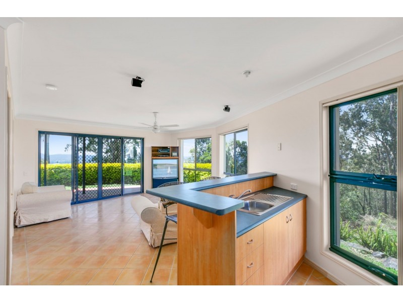 10 Ramada Place, Highland Park QLD 4211