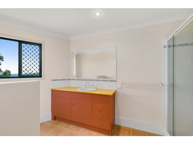 10 Ramada Place, Highland Park QLD 4211