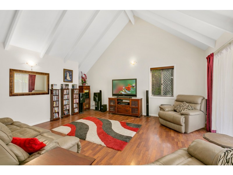 7 John Munro Court, Carrara QLD 4211