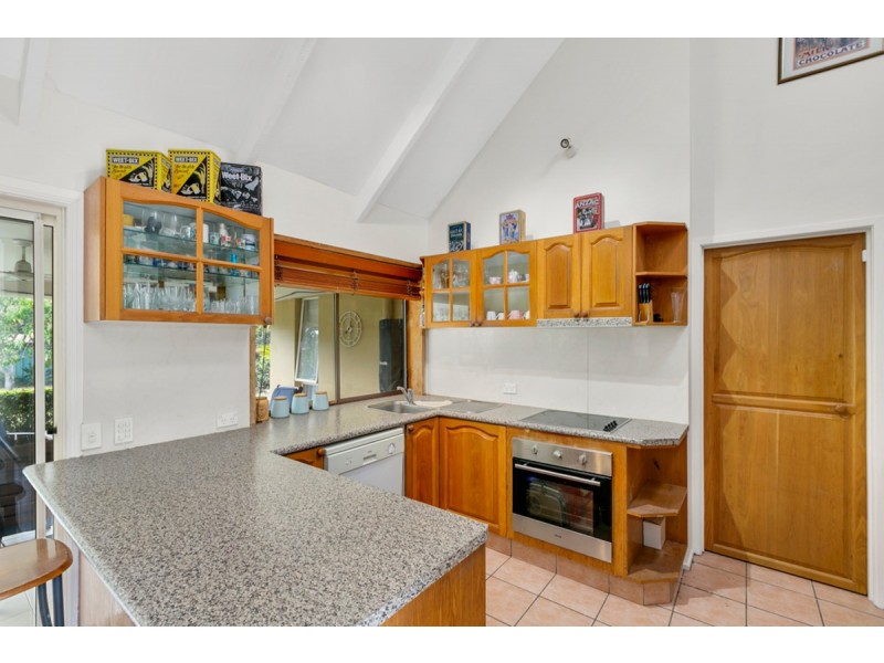 7 John Munro Court, Carrara QLD 4211