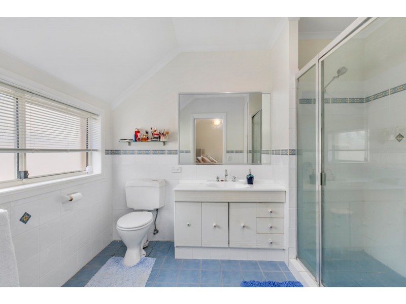 7 John Munro Court, Carrara QLD 4211