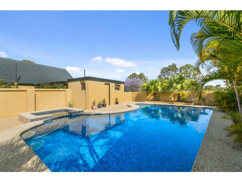 7 John Munro Court, Carrara QLD 4211