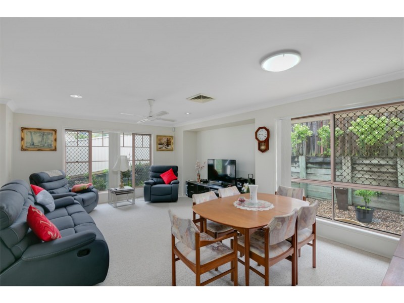 20 Royal Court, Ashmore QLD 4214