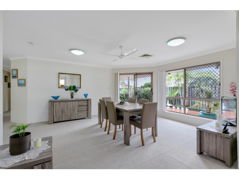 20 Royal Court, Ashmore QLD 4214