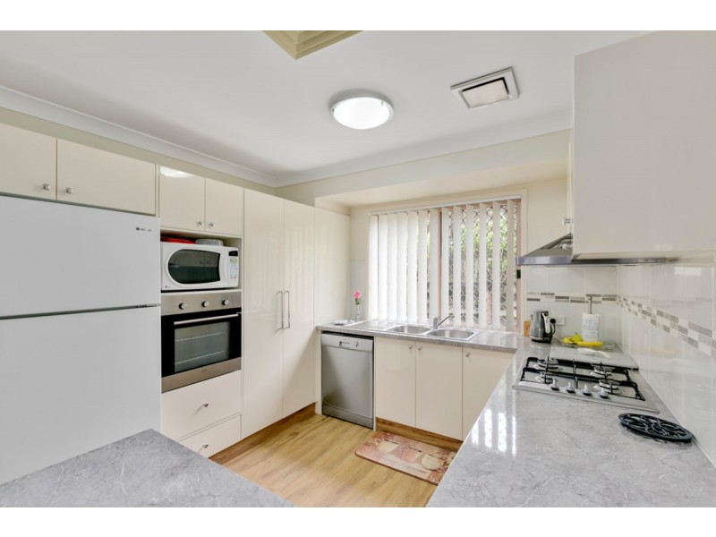 20 Royal Court, Ashmore QLD 4214