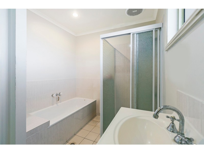 1/5 Keats Place, Nerang QLD 4211