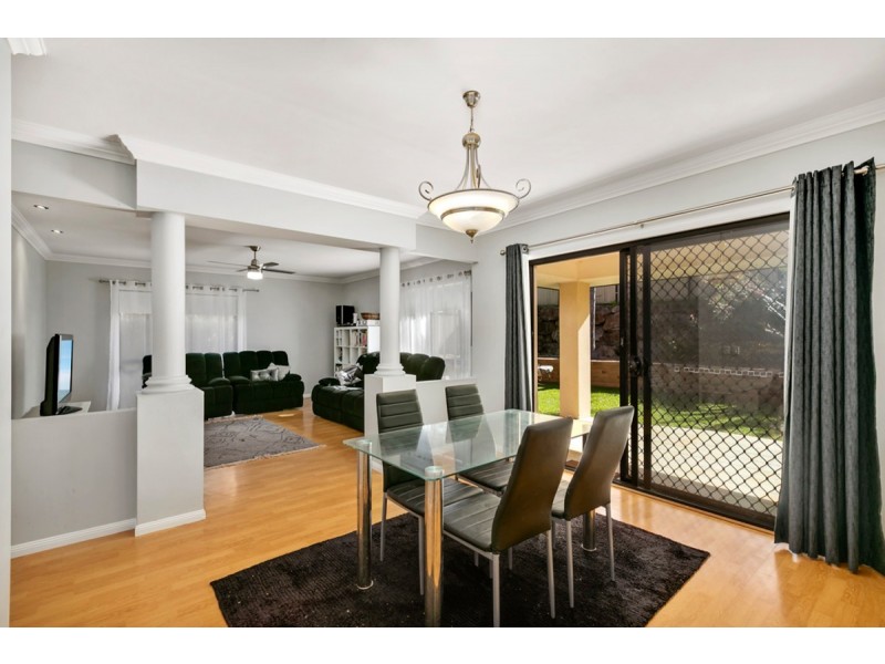 123 Armstrong Way, Highland Park QLD 4211