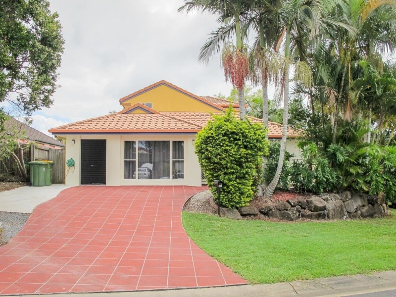 22 Oakdale Avenue, Nerang QLD 4211