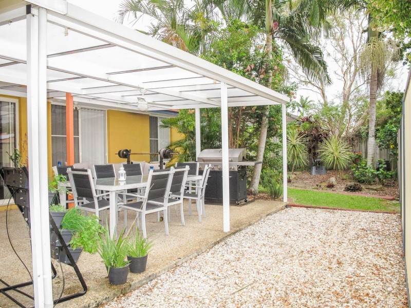 22 Oakdale Avenue, Nerang QLD 4211