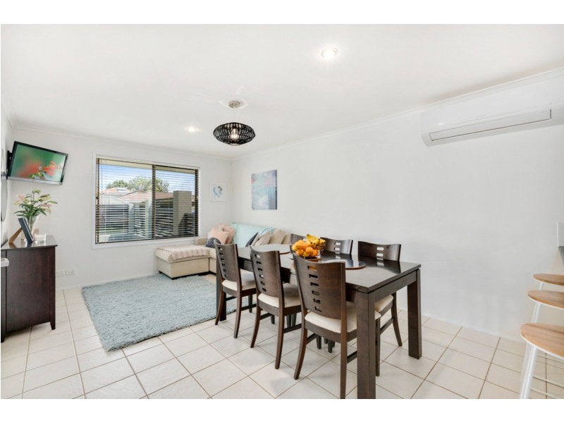 4 Amethyst Court, Carrara QLD 4211