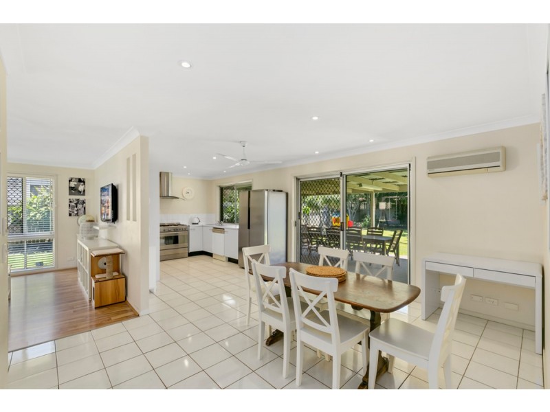 16 Merloo Drive, Nerang QLD 4211