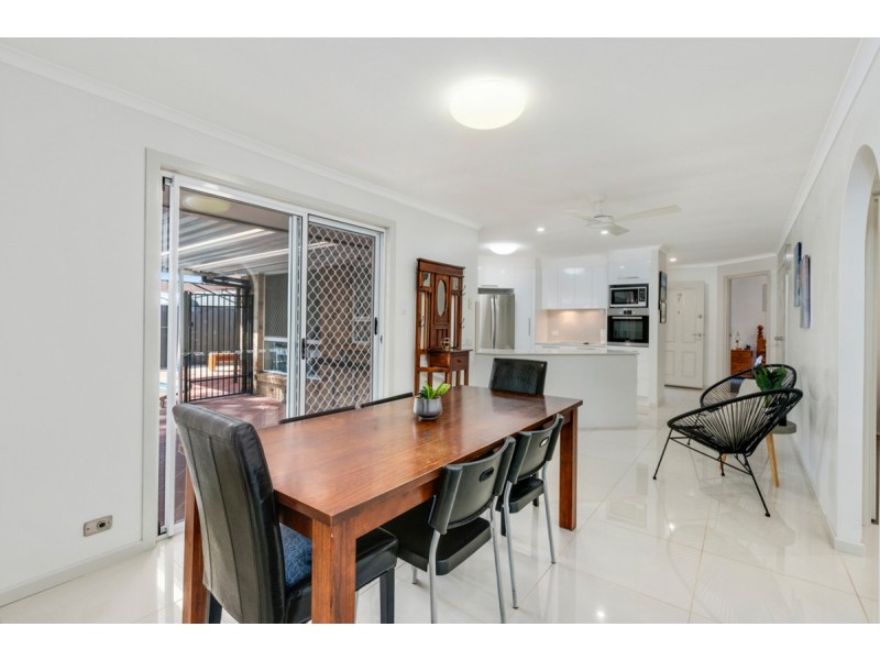 7 Millswyn Court, Carrara QLD 4211