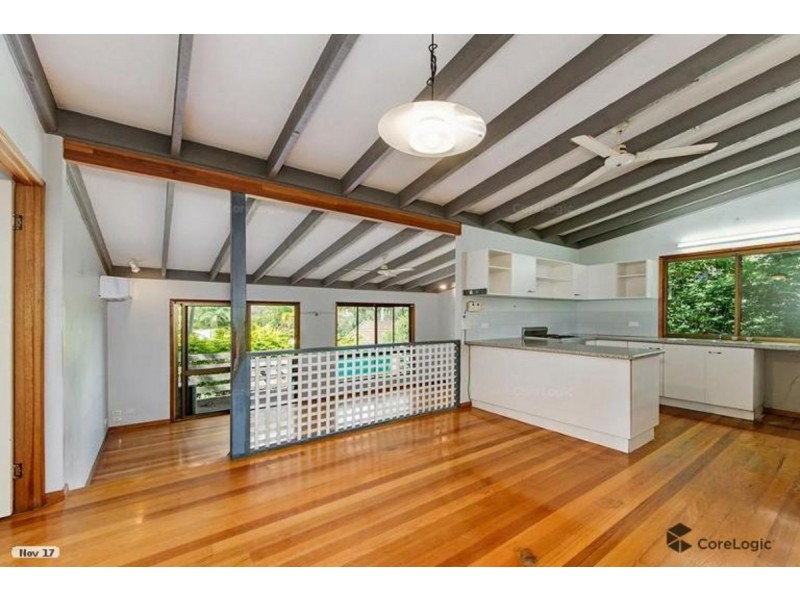 10 Ivy Street, Carrara QLD 4211