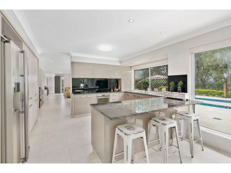 19 Pemberton Close, Mount Nathan QLD 4211