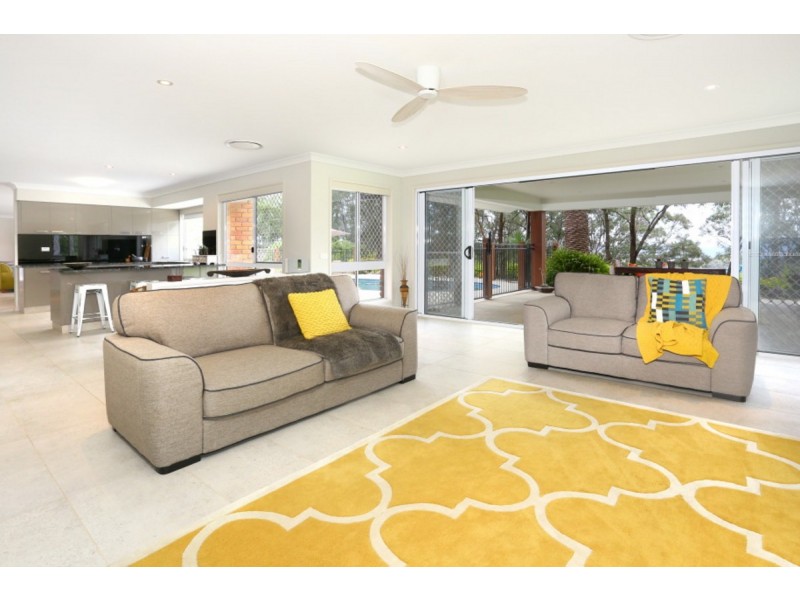 19 Pemberton Close, Mount Nathan QLD 4211