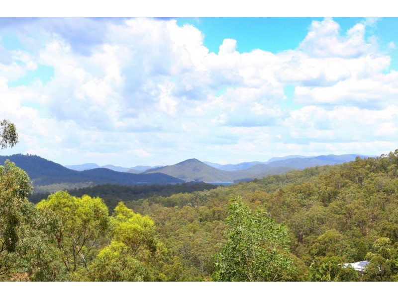 19 Pemberton Close, Mount Nathan QLD 4211