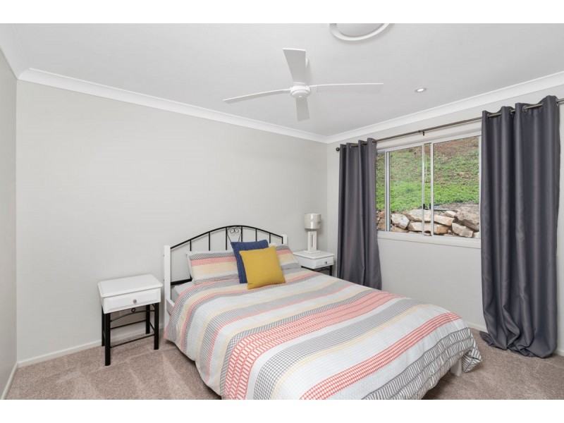19 Pemberton Close, Mount Nathan QLD 4211
