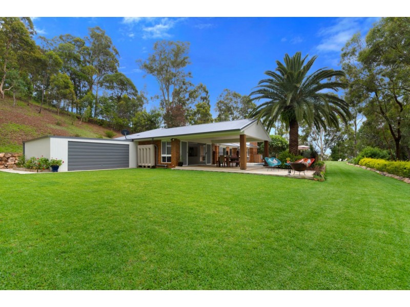 19 Pemberton Close, Mount Nathan QLD 4211
