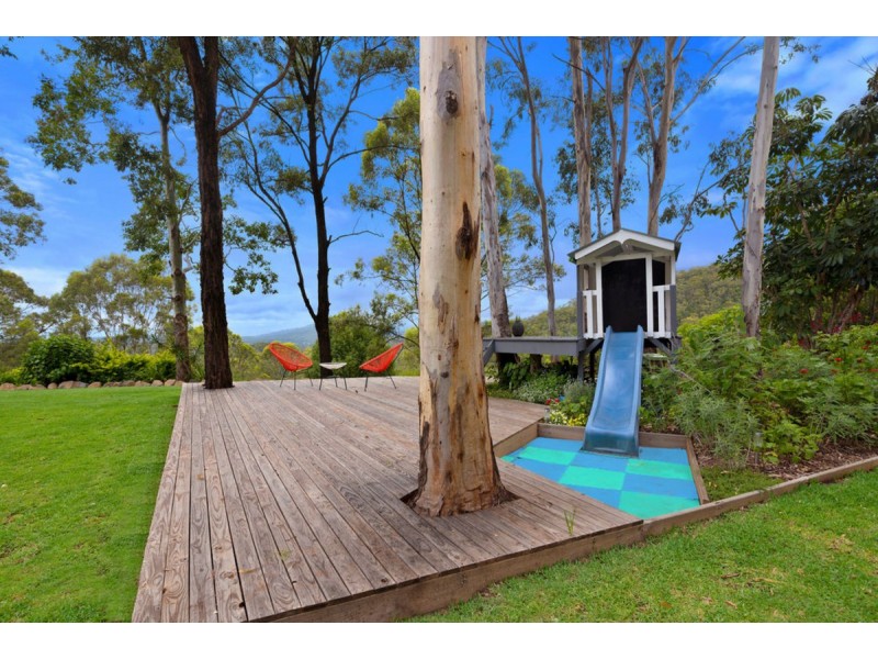 19 Pemberton Close, Mount Nathan QLD 4211