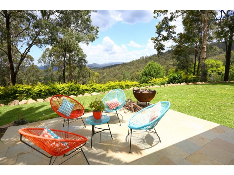 19 Pemberton Close, Mount Nathan QLD 4211
