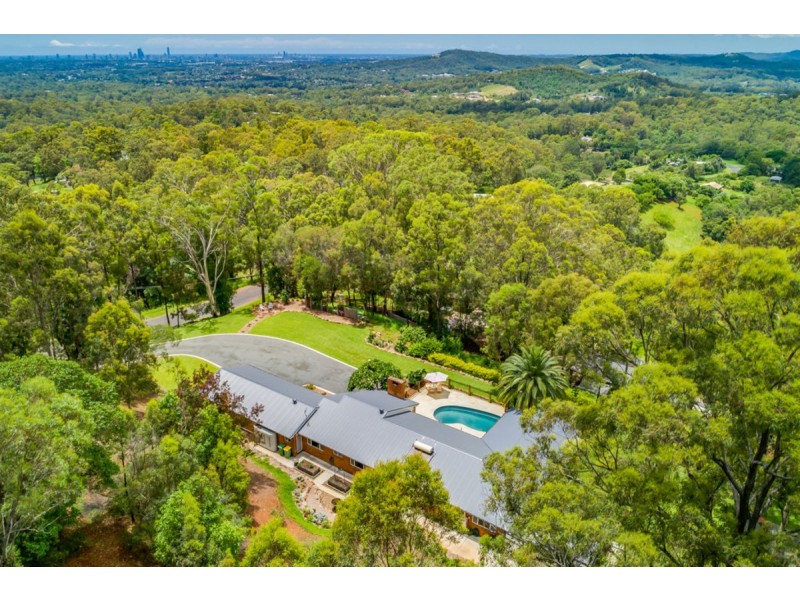 19 Pemberton Close, Mount Nathan QLD 4211