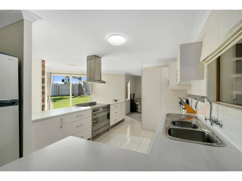 13 Tangerine Row, Ashmore QLD 4214