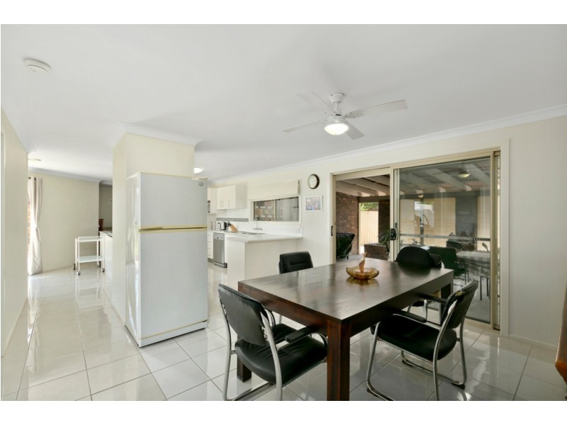13 Tangerine Row, Ashmore QLD 4214