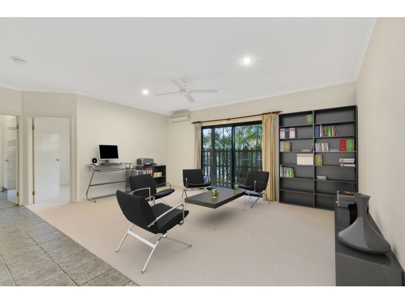 7 Rob Roy Court, Highland Park QLD 4211