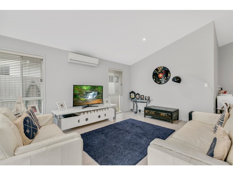 22 Meander Court, Ormeau Hills QLD 4208