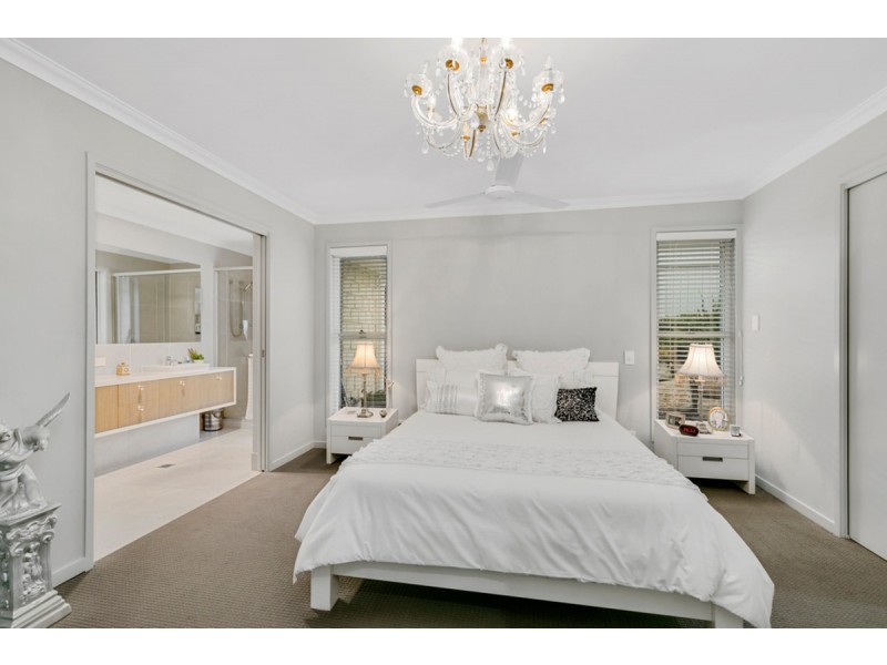 22 Meander Court, Ormeau Hills QLD 4208