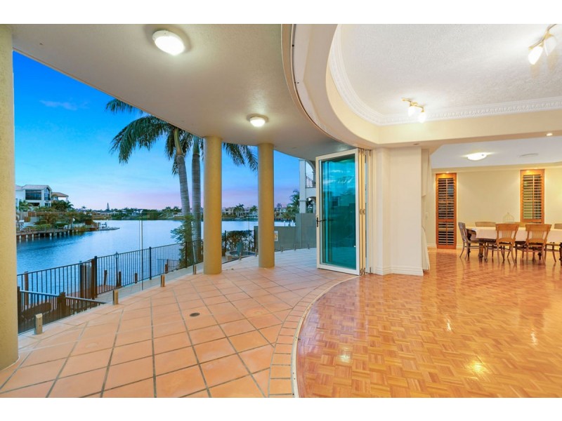 37 Istana View, Clear Island Waters QLD 4226