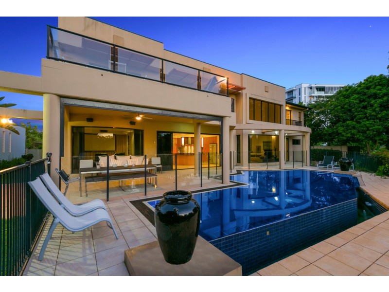 27 Lakelands Drive, Merrimac QLD 4226