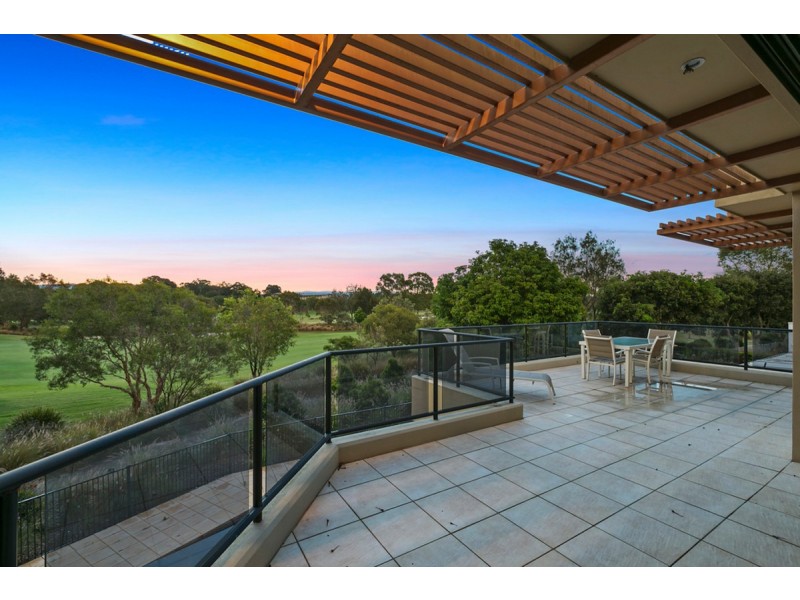 27 Lakelands Drive, Merrimac QLD 4226