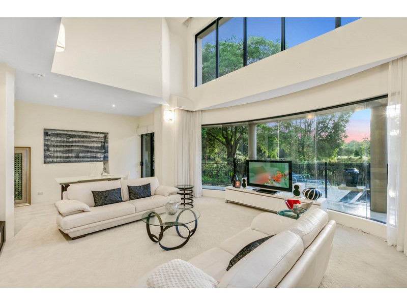 27 Lakelands Drive, Merrimac QLD 4226